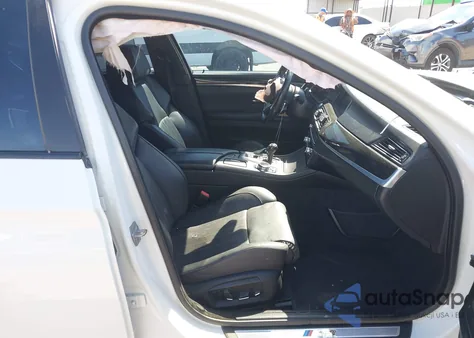 2014 BMW M5 from USA, damaged, VIN WBSFV9C55ED097499